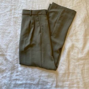 Aritzia Effortless Pant in Basalt Grey
